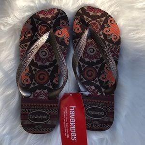Havaianas Dark Brown Pattern Print size 7